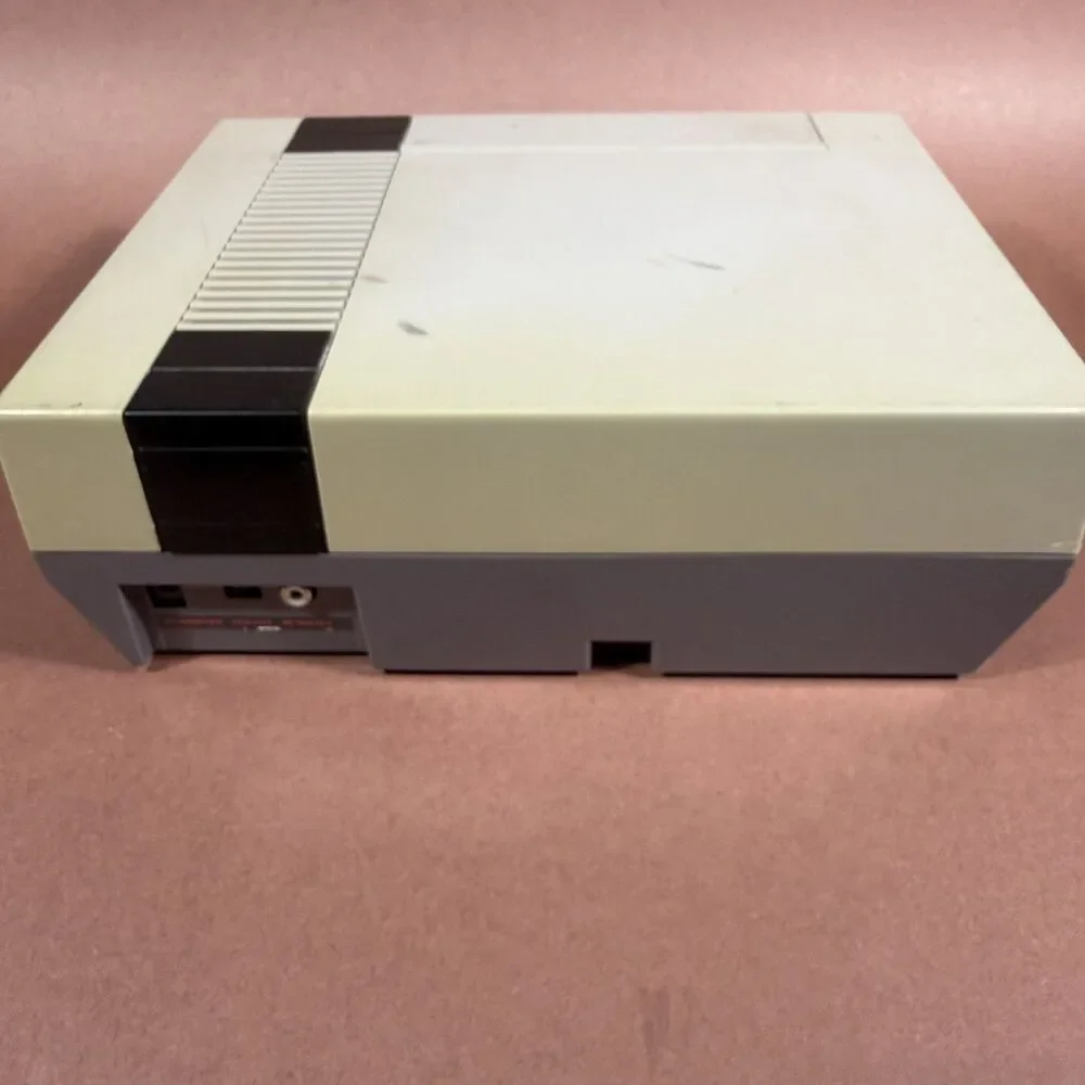 Nintendo Entertainment System NES-001 Console 1985